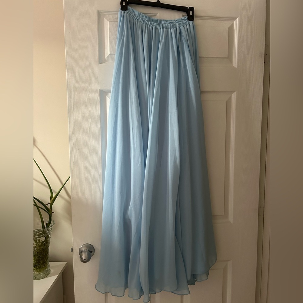 Maxi flowing, chiffon bridesmaid skirt